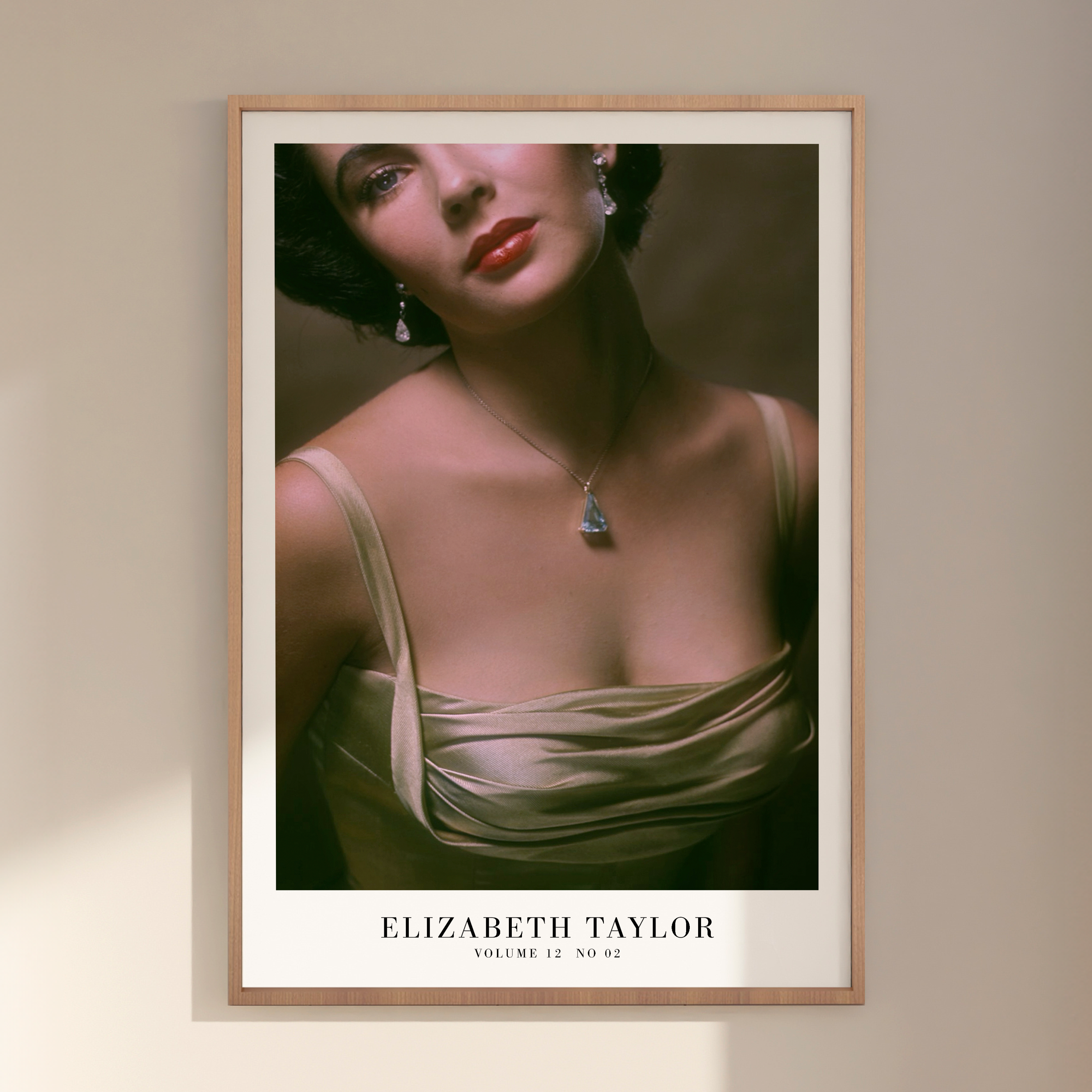 Elizabeth Taylor as a showgirl in The Life of a Showgirl, Cry My Eyes Violet - iconic actress and classic film scene