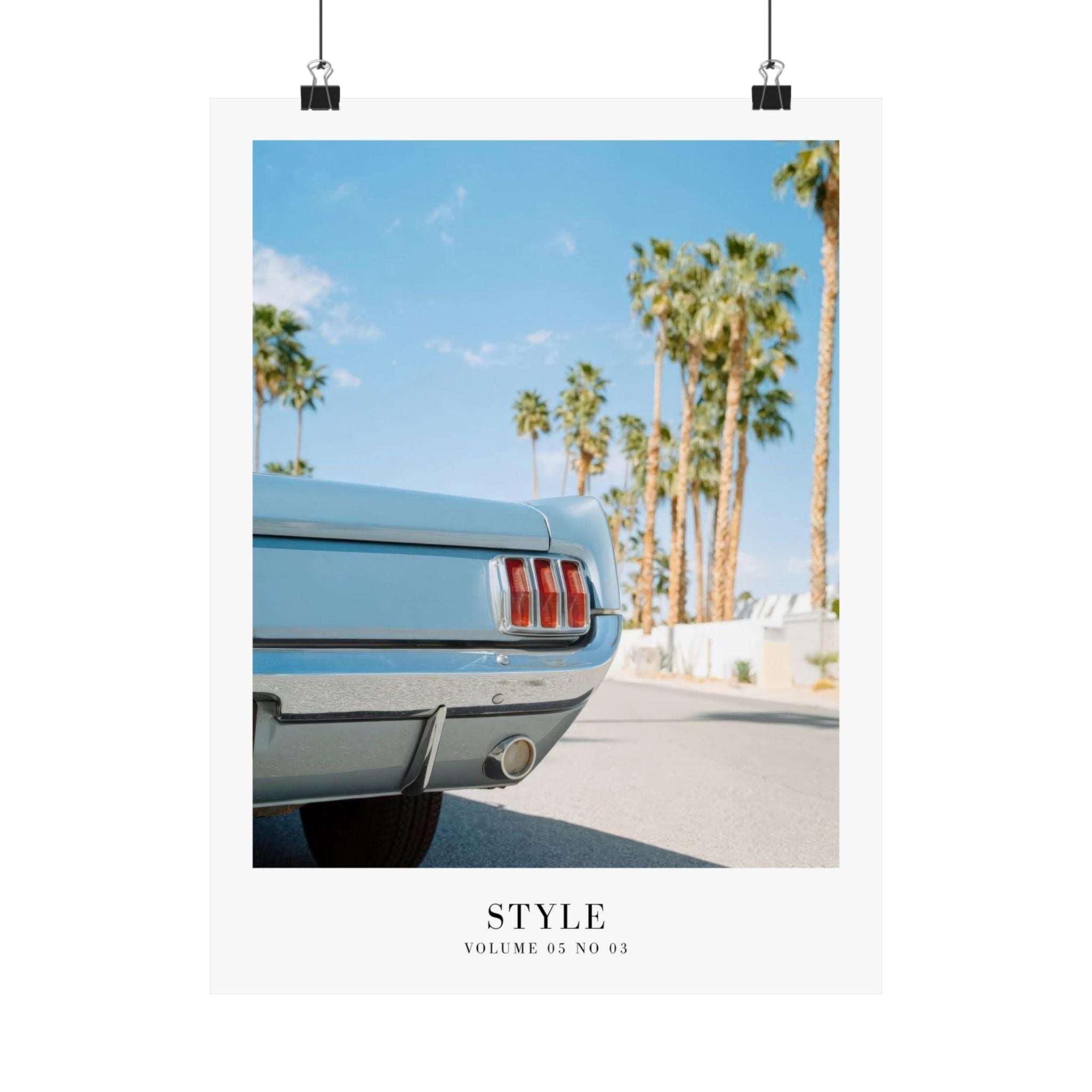 Style Taylor Swift palm tree print in retro feminine apartment