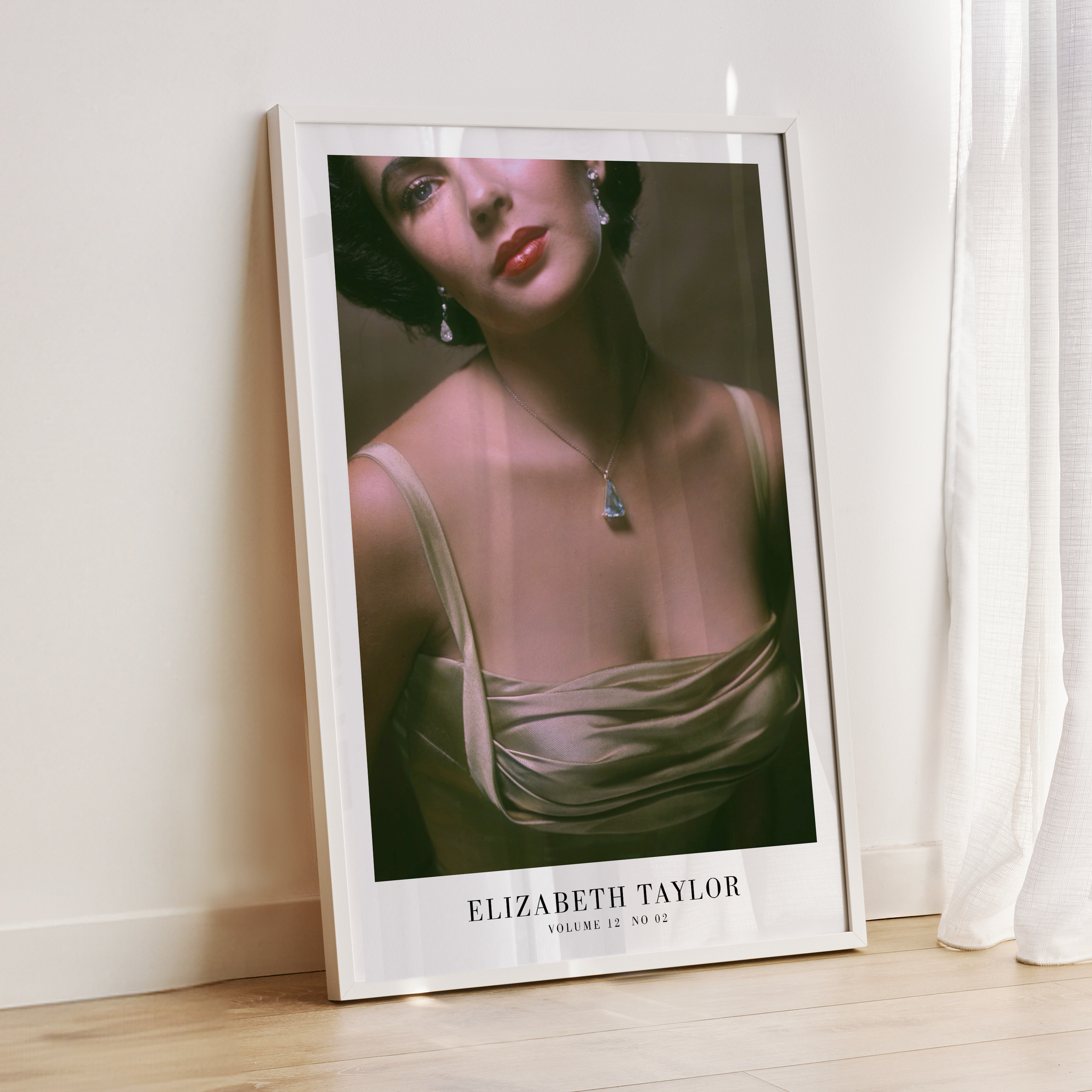 Elizabeth Taylor as a showgirl in The Life of a Showgirl, Cry My Eyes Violet - iconic actress and classic film scene